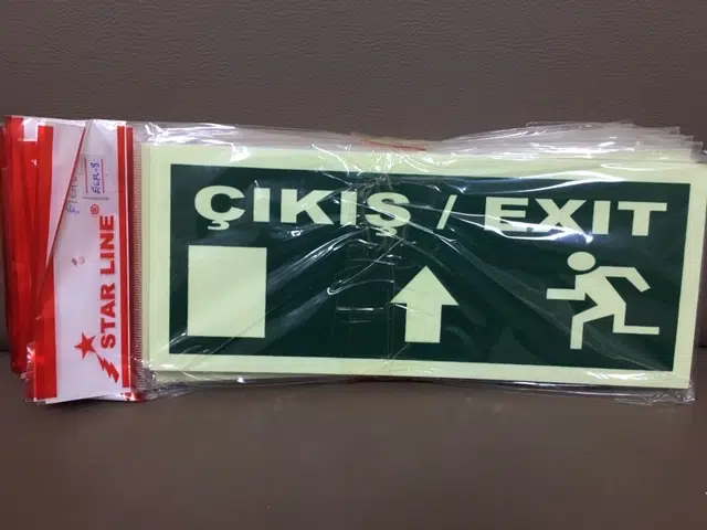 Fosforlu Fotolümen ÇIKIŞ/EXIT YUKARI İkaz Levhası (3 Adet)